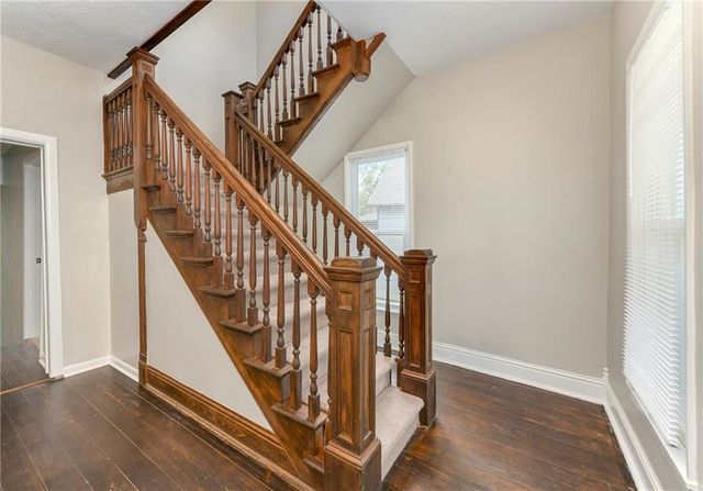 505 W Wea Street, Paola, KS 66071