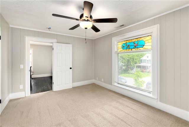 505 W Wea Street, Paola, KS 66071