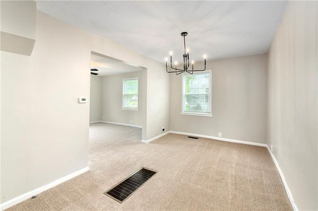 505 W Wea Street, Paola, KS 66071