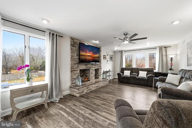 11 N WOODLEIGH DR, Cherry Hill, NJ 08003