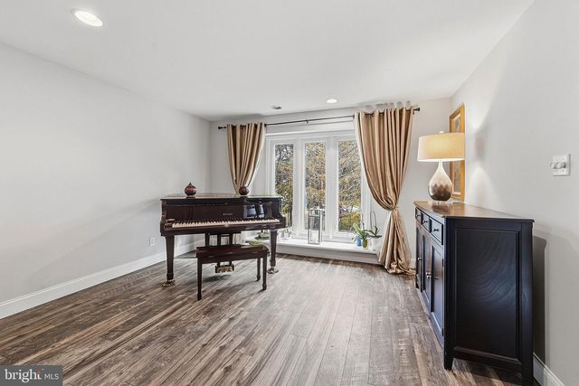11 N WOODLEIGH DR, Cherry Hill, NJ 08003