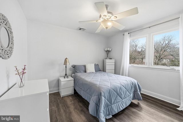 11 N WOODLEIGH DR, Cherry Hill, NJ 08003