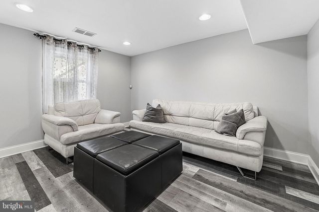 11 N WOODLEIGH DR, Cherry Hill, NJ 08003