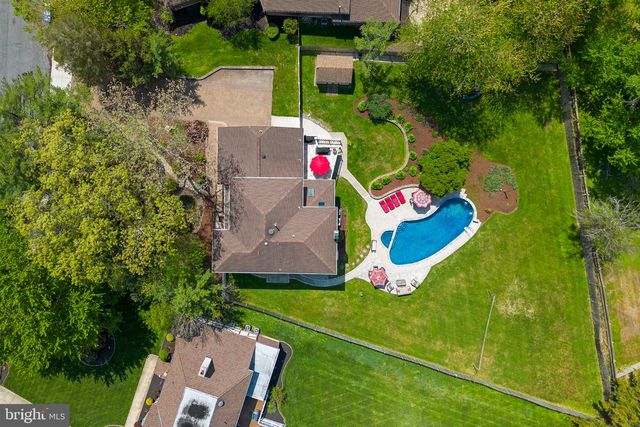 11 N WOODLEIGH DR, Cherry Hill, NJ 08003