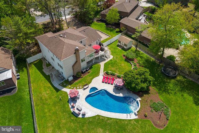 11 N WOODLEIGH DR, Cherry Hill, NJ 08003