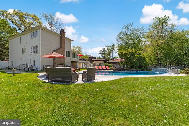11 N WOODLEIGH DR, Cherry Hill, NJ 08003