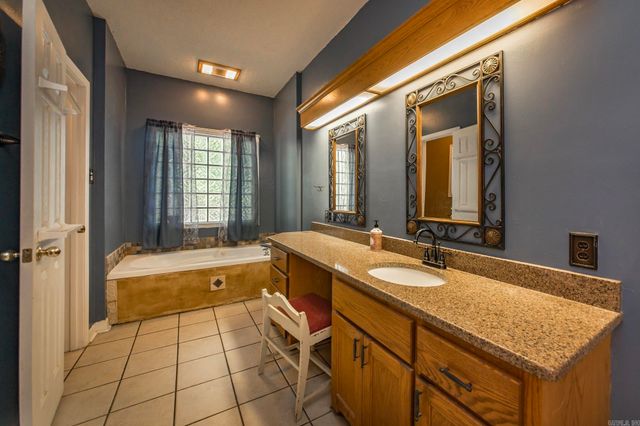 123 Wild Plum Drive, Cabot, AR 72023