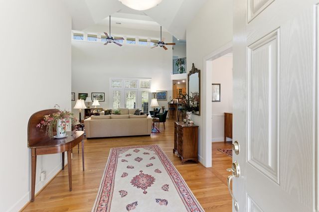 1961 Edenbridge Way, Nashville, TN 37215