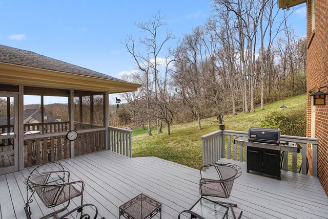 1961 Edenbridge Way, Nashville, TN 37215