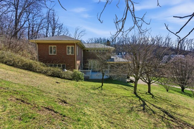 1961 Edenbridge Way, Nashville, TN 37215