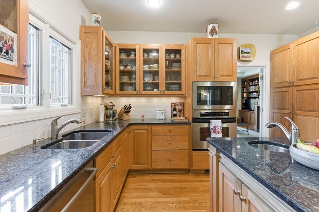 1961 Edenbridge Way, Nashville, TN 37215