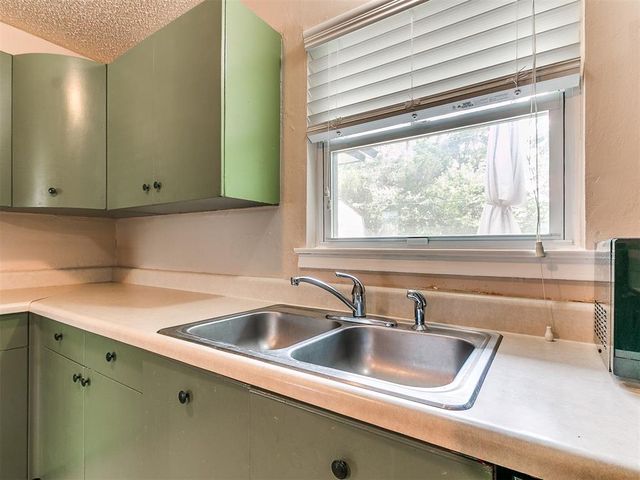3020 NW 70th Street, Oklahoma City, OK 73116