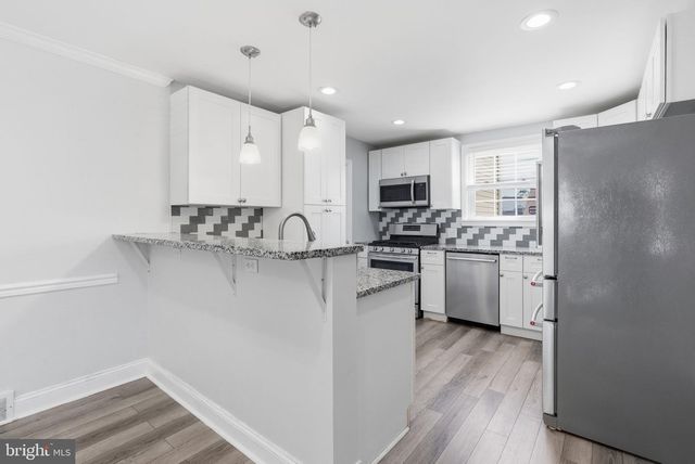 525 BROADVIEW RD, Upper Darby, PA 19082