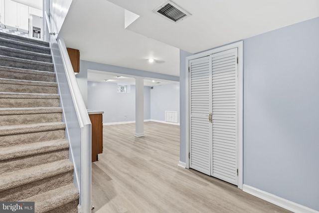 525 BROADVIEW RD, Upper Darby, PA 19082