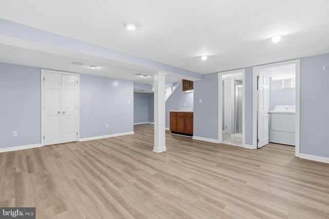 525 BROADVIEW RD, Upper Darby, PA 19082
