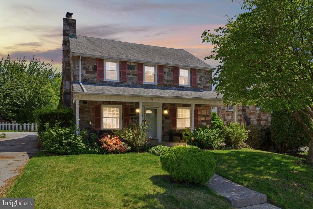 525 BROADVIEW RD, Upper Darby, PA 19082