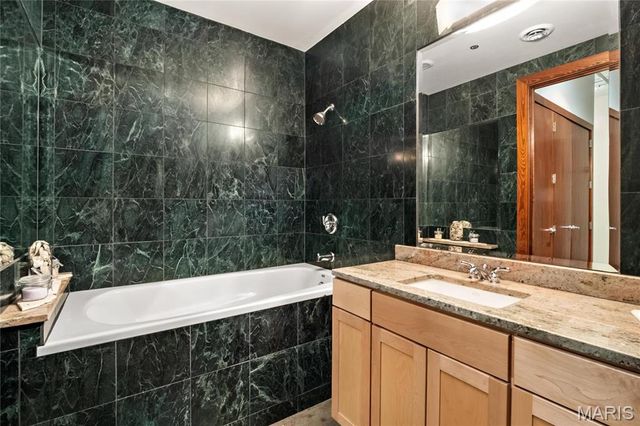 701 N 15th Street 504W, St Louis, MO 63103