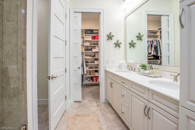 6867 Saona CT, Naples, FL 34113