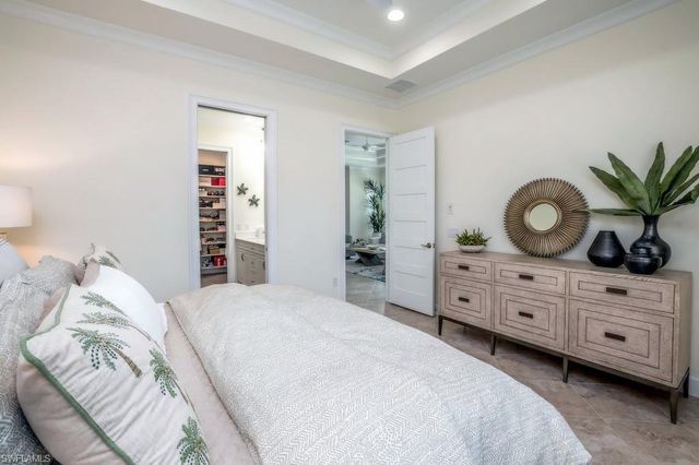 6867 Saona CT, Naples, FL 34113