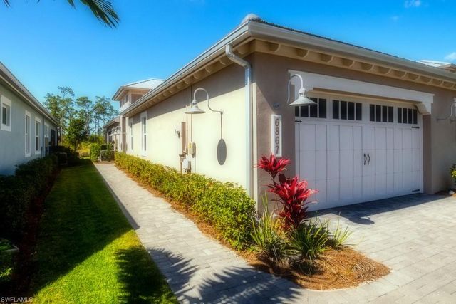 6867 Saona CT, Naples, FL 34113