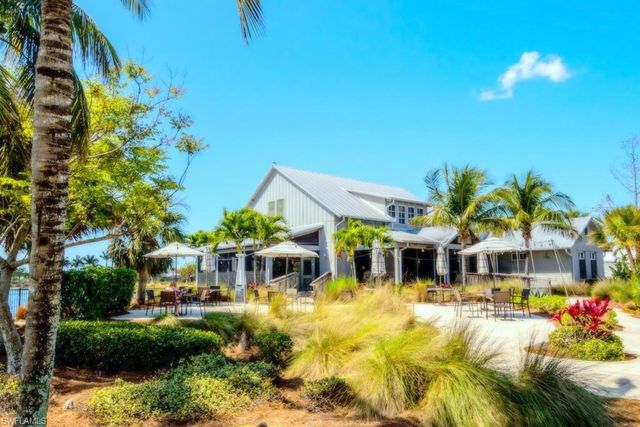 6867 Saona CT, Naples, FL 34113