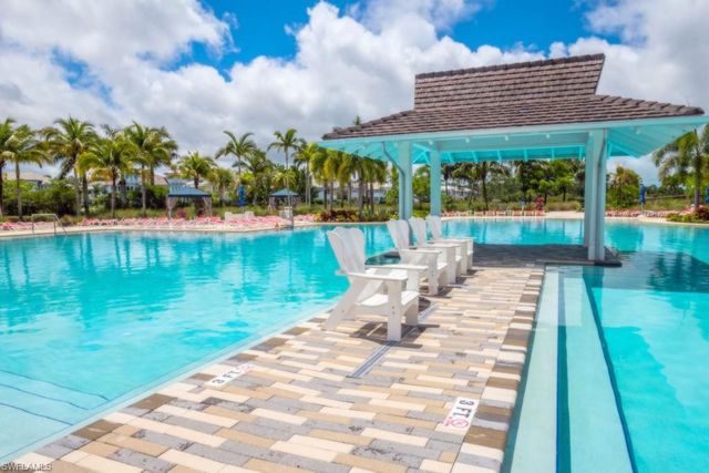 6867 Saona CT, Naples, FL 34113