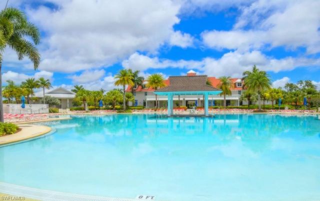 6867 Saona CT, Naples, FL 34113