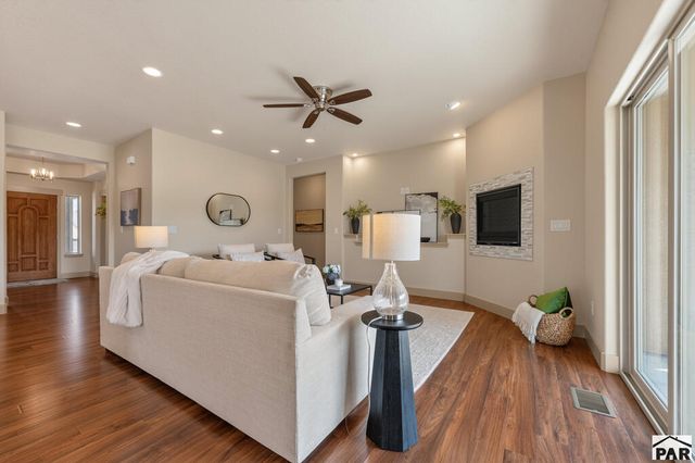 981 Acreview Dr, Pueblo West, CO 81007