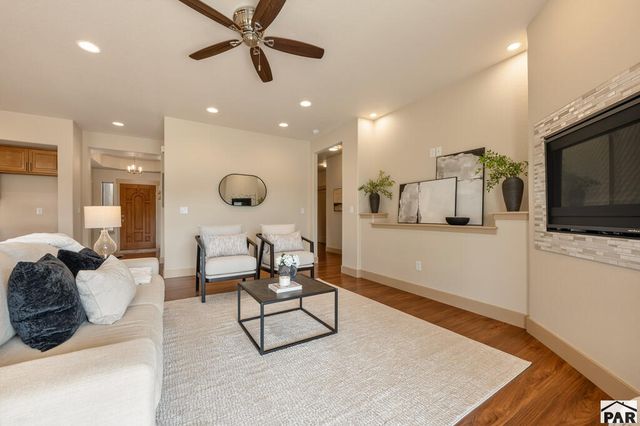 981 Acreview Dr, Pueblo West, CO 81007