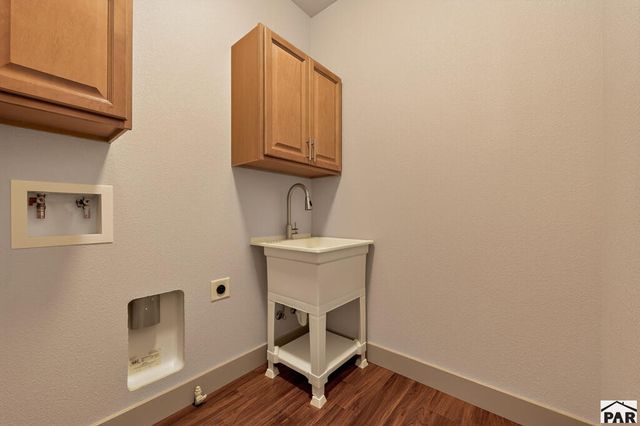 981 Acreview Dr, Pueblo West, CO 81007