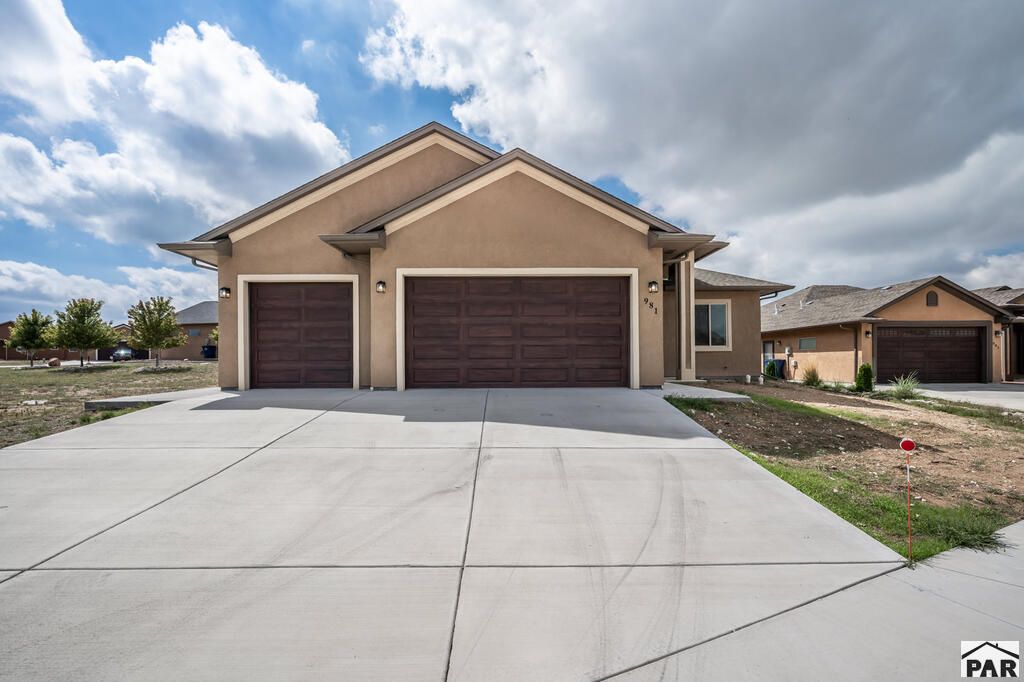 981 Acreview Dr, Pueblo West, CO 81007