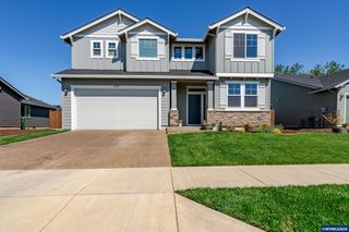 235 Walnut St, Mt Angel, OR 97362
