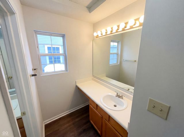 4925 Pembridge Drive, Indianapolis, IN 46254