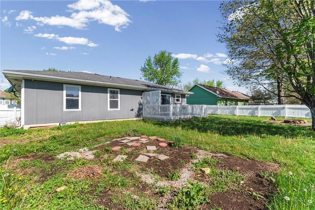 615 Woodson Street, Kearney, MO 64060