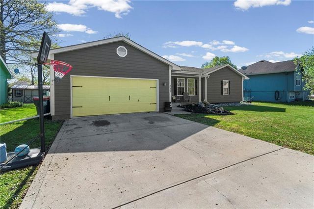 615 Woodson Street, Kearney, MO 64060