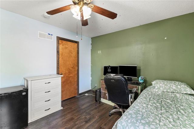 615 Woodson Street, Kearney, MO 64060