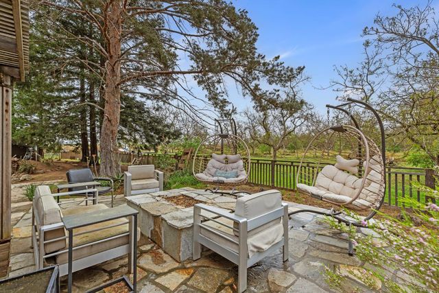 4607 Archerdale Rd, Linden, CA 95236