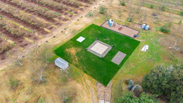 4607 Archerdale Rd, Linden, CA 95236