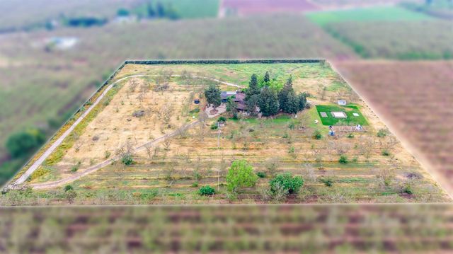 4607 Archerdale Rd, Linden, CA 95236