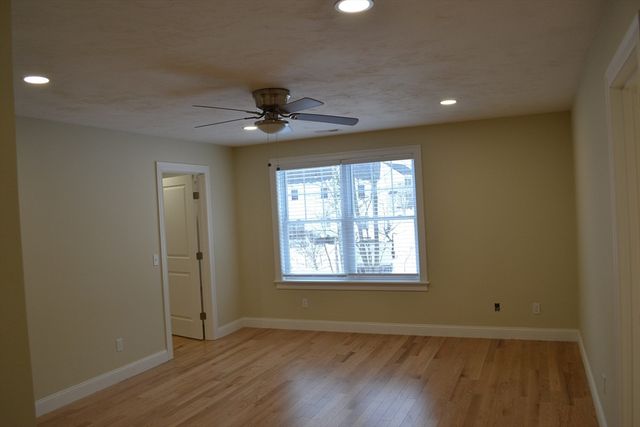 23 Leslie Rd, Worcester, MA 01605