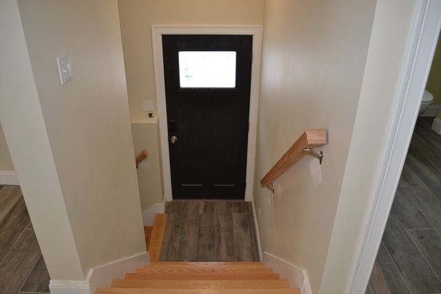 23 Leslie Rd, Worcester, MA 01605