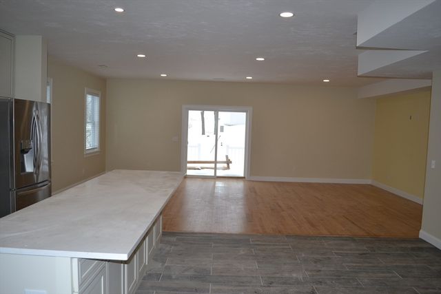 23 Leslie Rd, Worcester, MA 01605