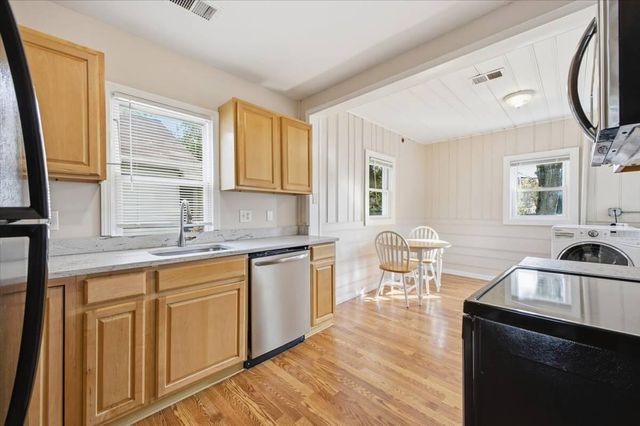 2138 Leitch Road, Ferndale, MI 48220