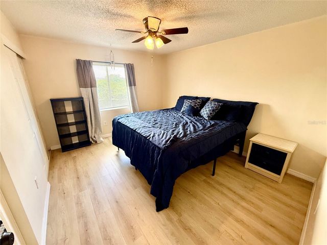 2612 HIDDEN LAKE DRIVE N D, Sarasota, FL 34237