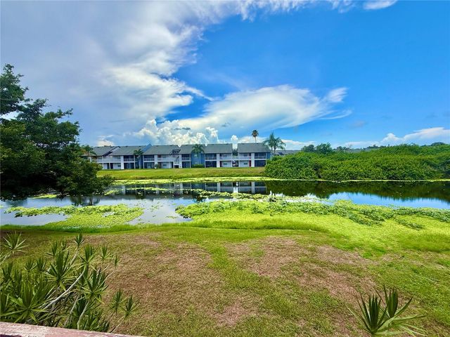 2612 HIDDEN LAKE DRIVE N D, Sarasota, FL 34237