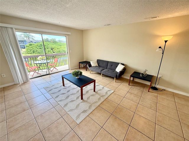 2612 HIDDEN LAKE DRIVE N D, Sarasota, FL 34237