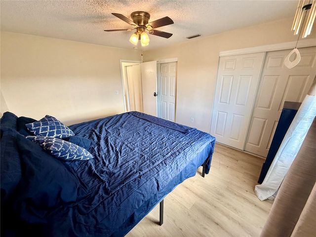2612 HIDDEN LAKE DRIVE N D, Sarasota, FL 34237