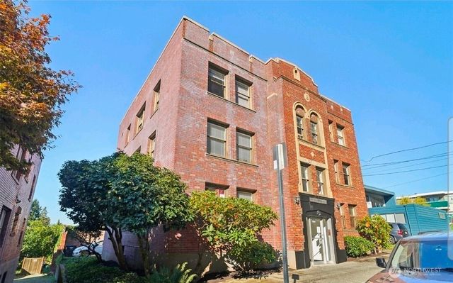 315 12th Avenue E, Seattle, WA 98102