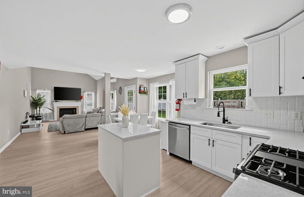 139 BETSY ROSS WAY, DEPTFORD, NJ 08096 — photo 3