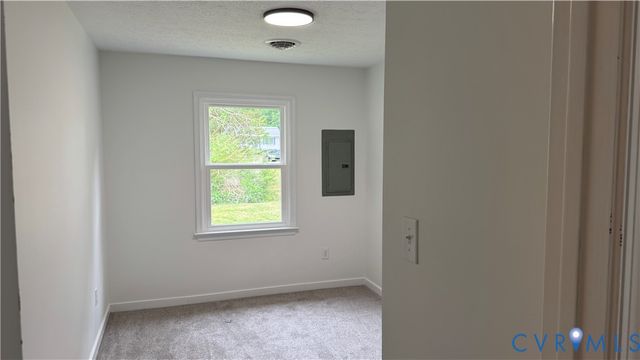 218 N Mapleleaf Ave, Highland Springs, VA 23075